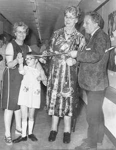 Louise opening Fearon Unit in 1976